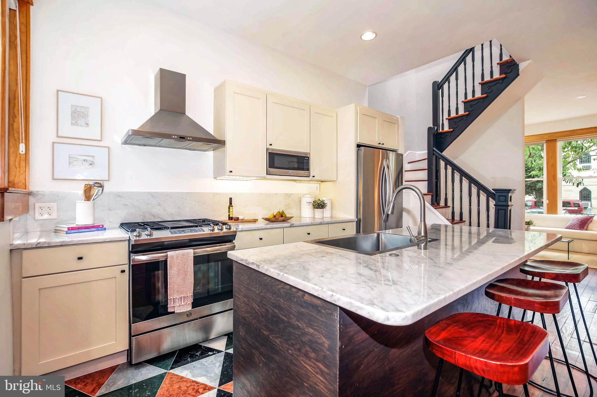 902 8th Street Northeast Washington, DC 20002 - Photo 8 of 49 Gallery Image 8