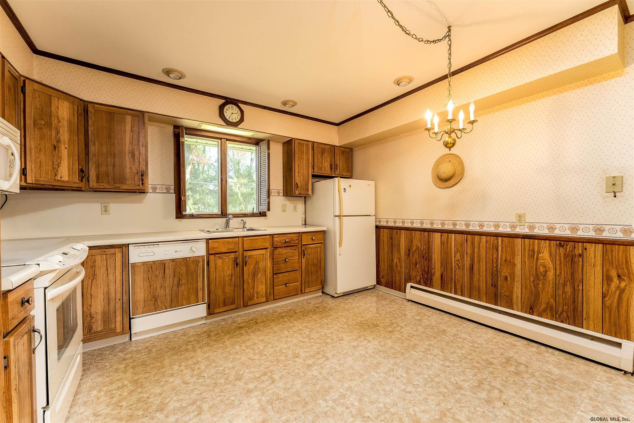 116 Latham Ridge Road Colonie, NY 12110 - Photo 3 of 35 Photo 3