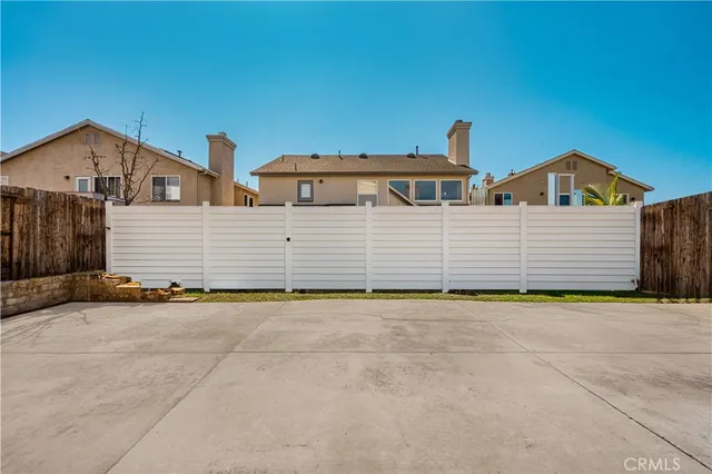 $995,000 | 966 Apricot Way, Carson, CA 90746