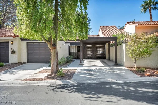 $350,000 | 2803 Glendevon Circle, Henderson, NV 89014