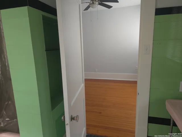 $1,050 | 1120 West Woodlawn Avenue, Unit 6, San Antonio, TX 78201