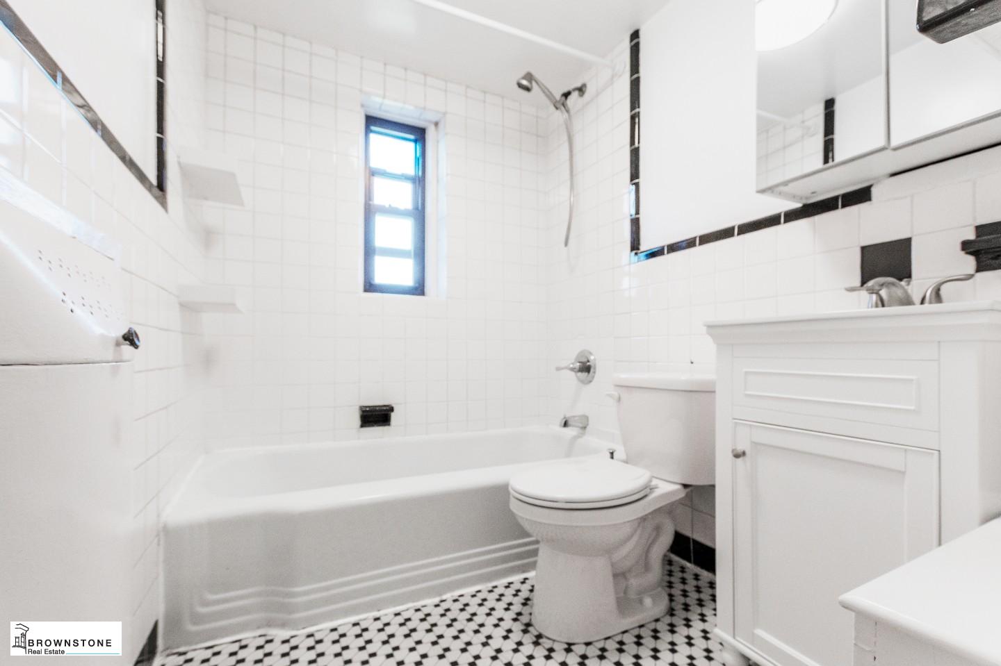 63 1st Place, Unit 4 Brooklyn, NY 11231 - Photo 6 of 11 Bathroom