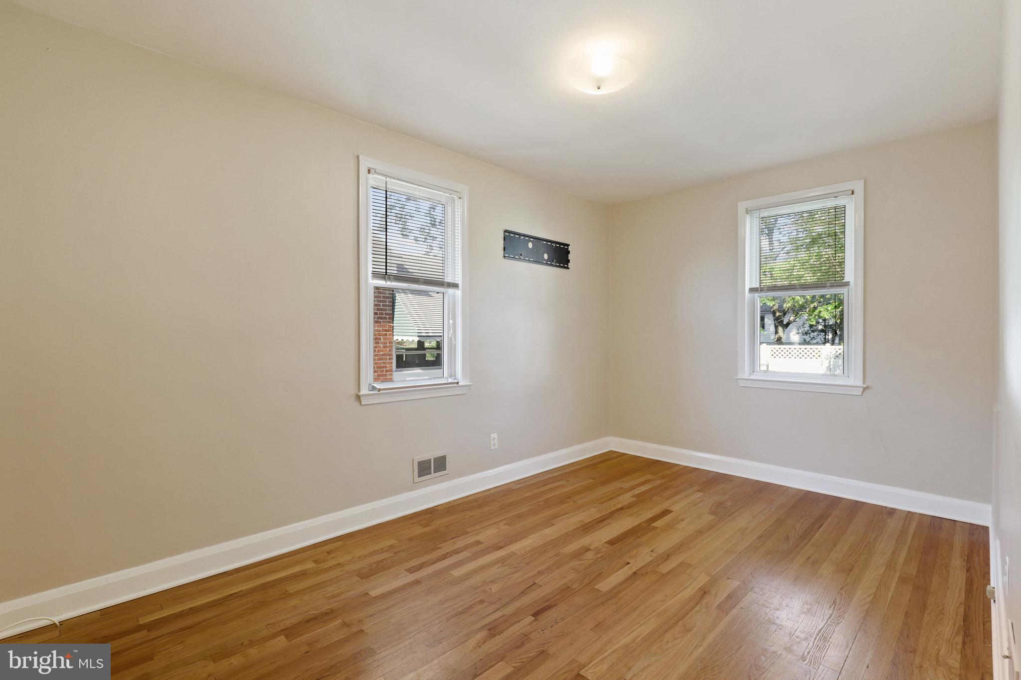 7840 Shepherd Avenue Baltimore, MD 21234 - Photo 9 of 18