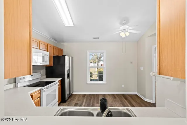 $308,900 | 216 Brookstone Way, Jacksonville, NC 28546