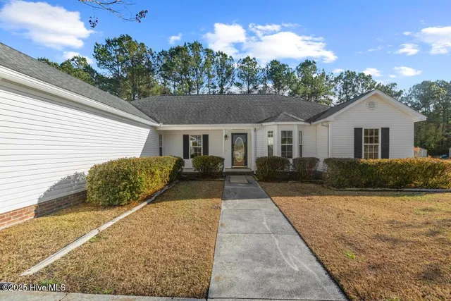 $308,900 | 216 Brookstone Way, Jacksonville, NC 28546