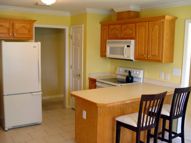 10496 South Side Loop Fairhope, AL 36532 - Photo 10 of 21 Kitchen (right)