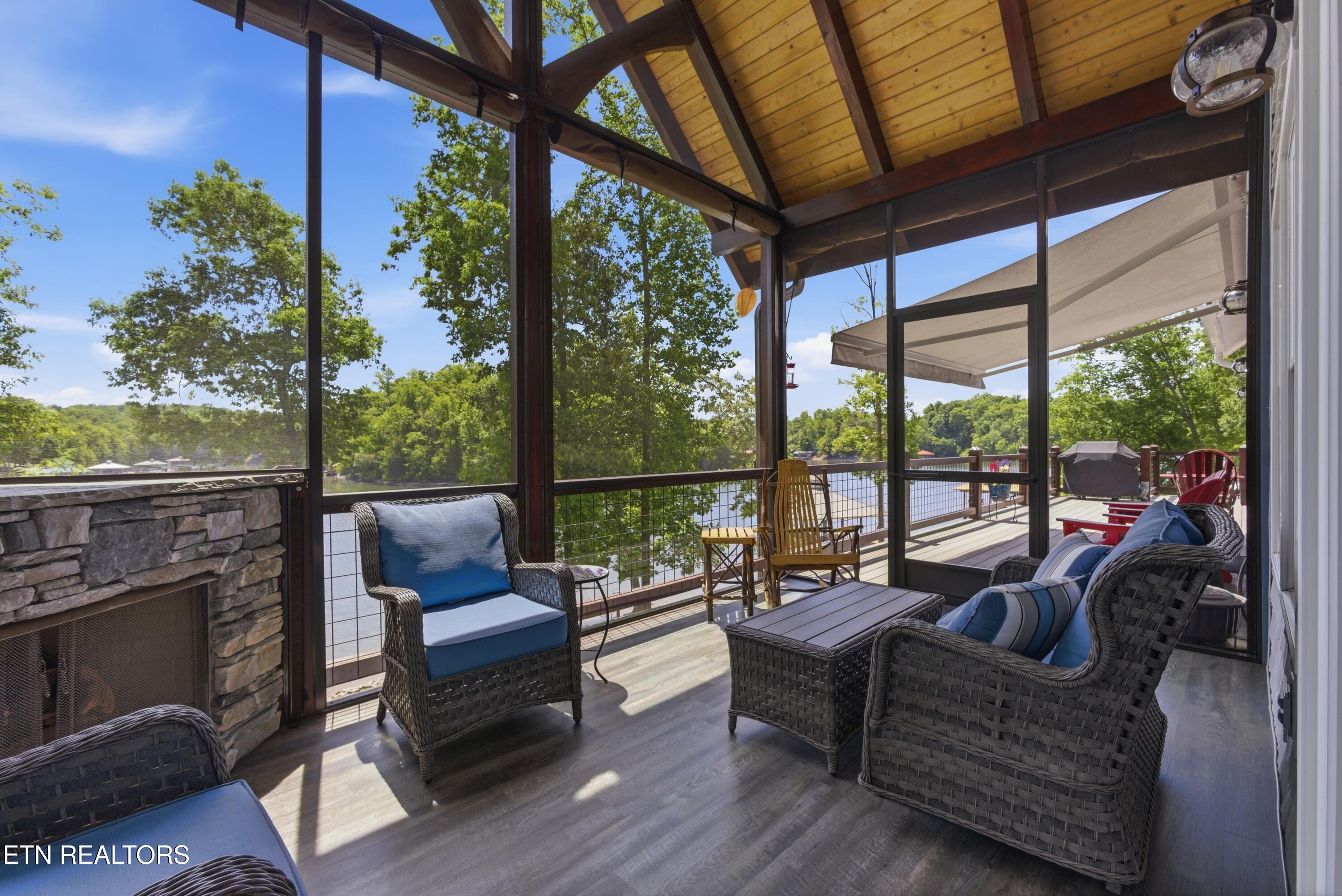 599 Waterfront Way Ten Mile, TN 37880 - Photo 31 of 60 Screen Porch
