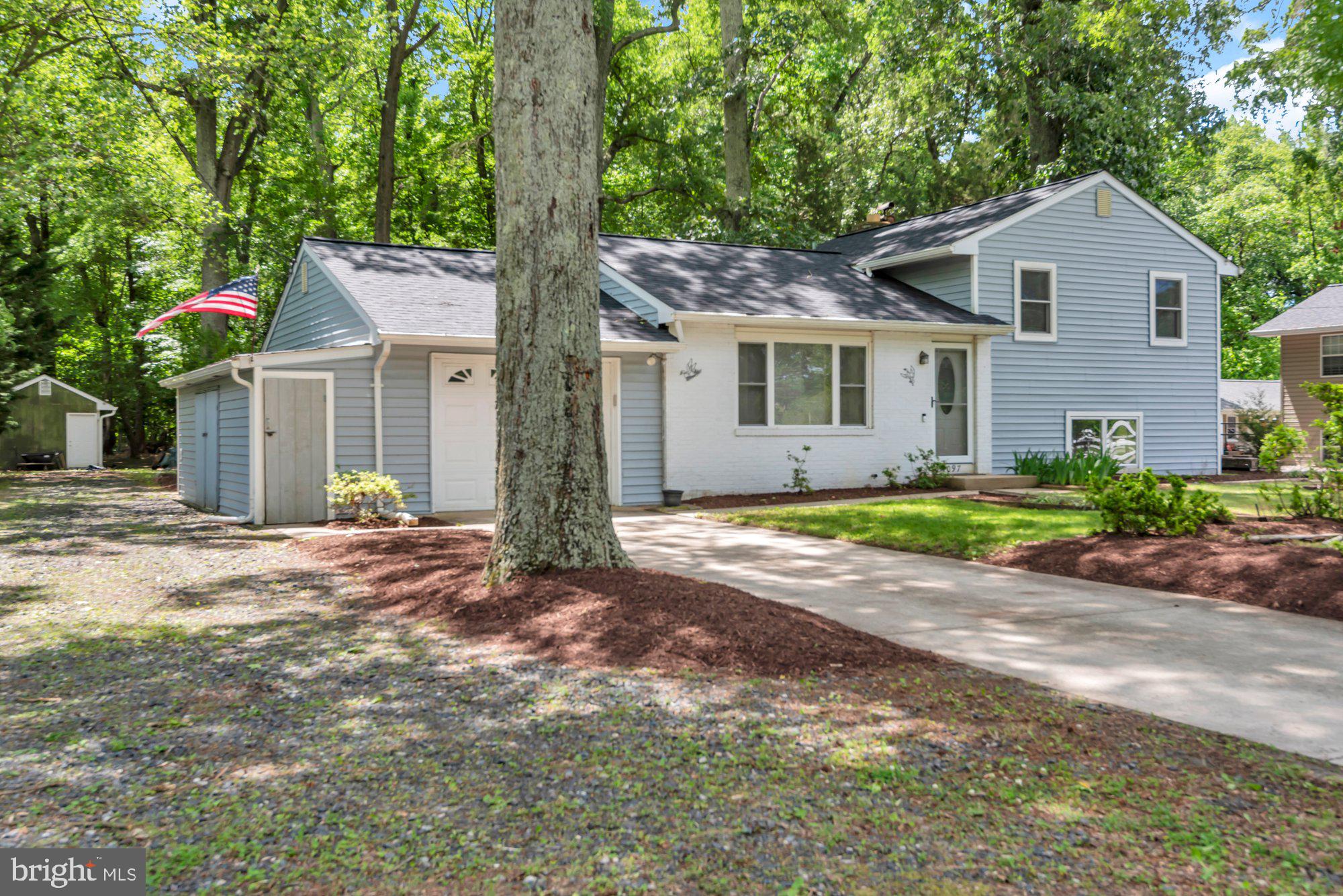 4097 Shoreham Beach Road Edgewater, MD 21037 - Photo 3 of 25 Gallery Image 3