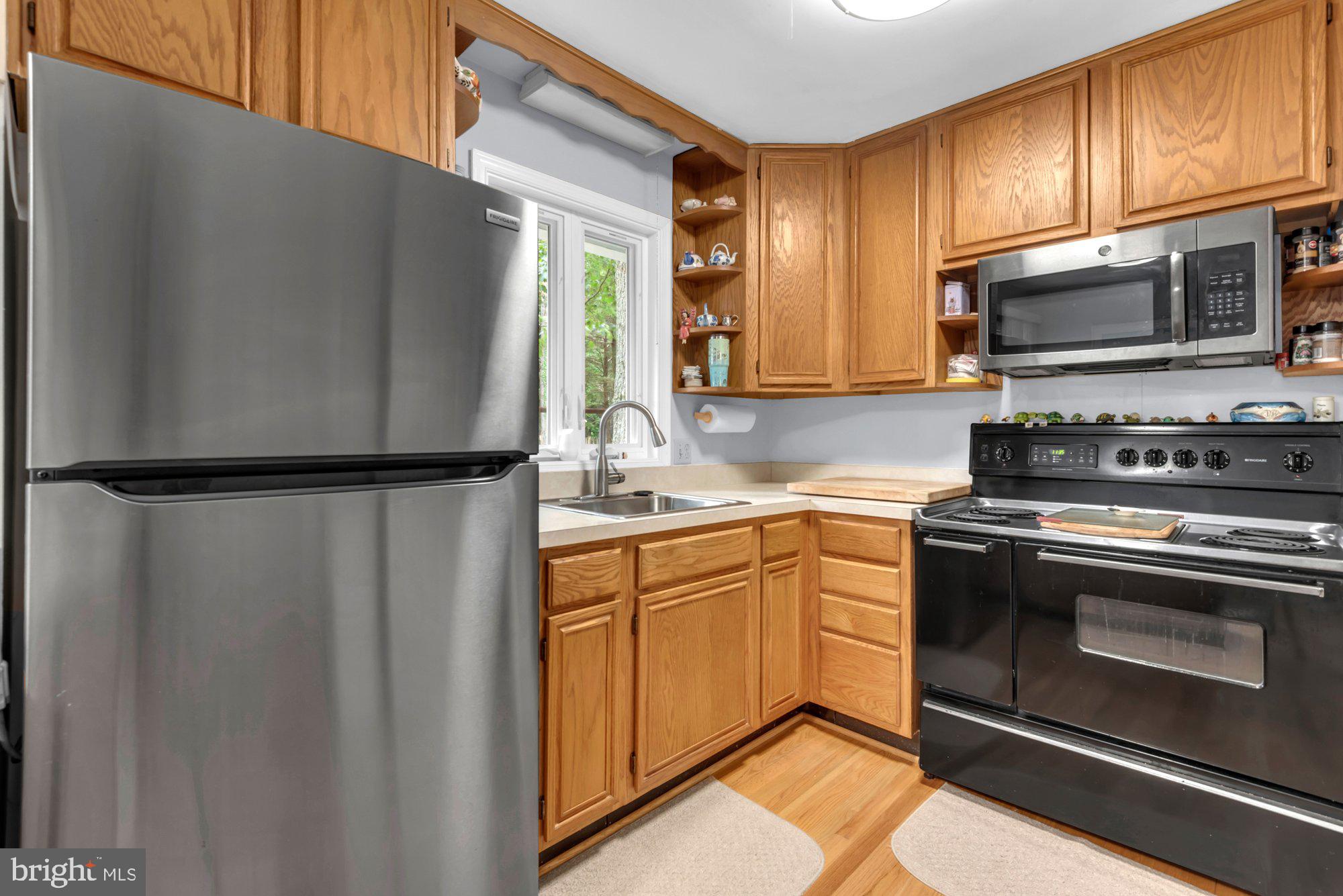 4097 Shoreham Beach Road Edgewater, MD 21037 - Photo 8 of 25 Gallery Image 8