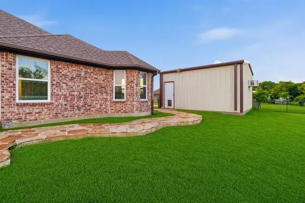$489,900 | 1030 Lester Burt Road, Farmersville, TX 75442