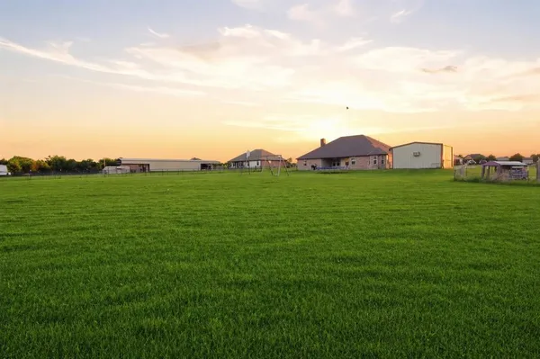 $489,900 | 1030 Lester Burt Road, Farmersville, TX 75442