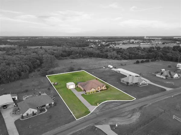 $489,900 | 1030 Lester Burt Road, Farmersville, TX 75442