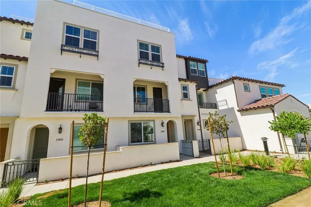 $779,990 | 1306 Cantada Court, El Cajon, CA 92019