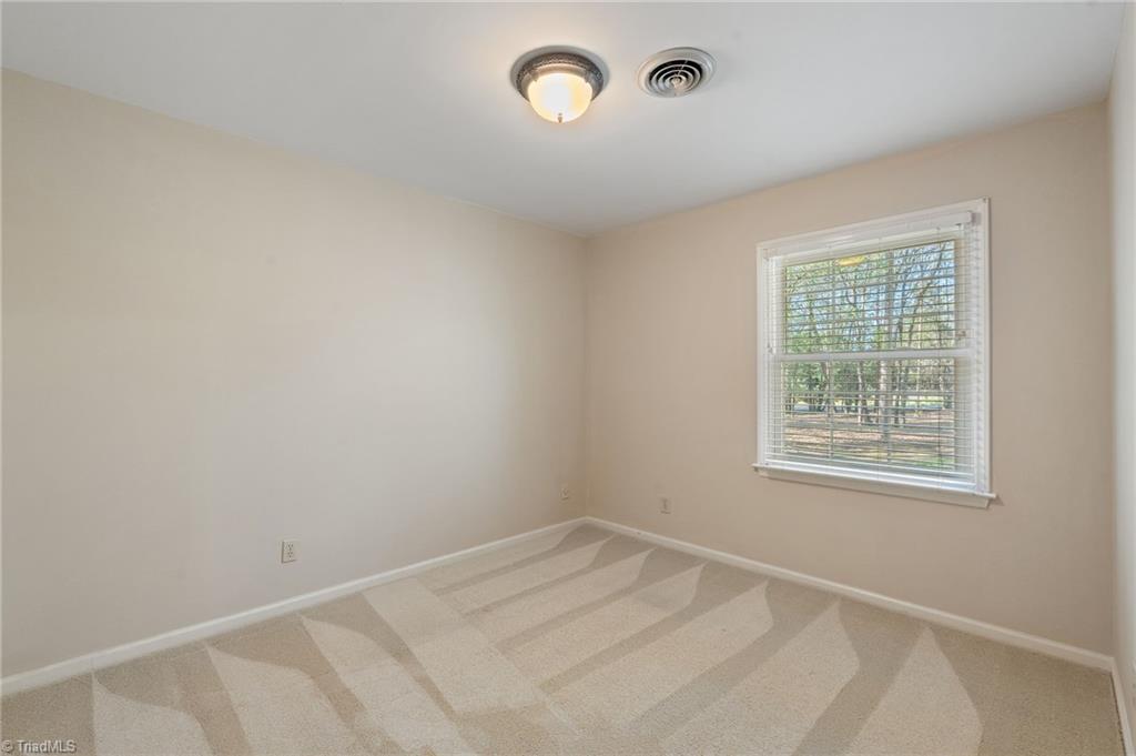 2804 Fleming Road Greensboro, NC 27410 - Photo 29 of 50 Gallery Image 29