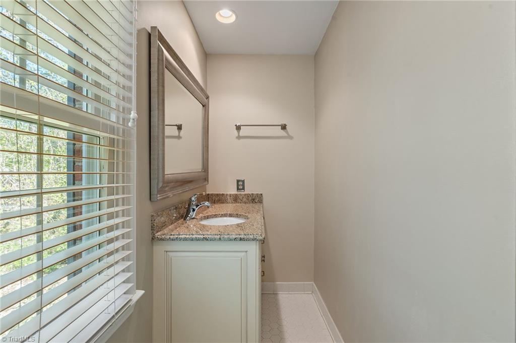 2804 Fleming Road Greensboro, NC 27410 - Photo 31 of 50 Gallery Image 31