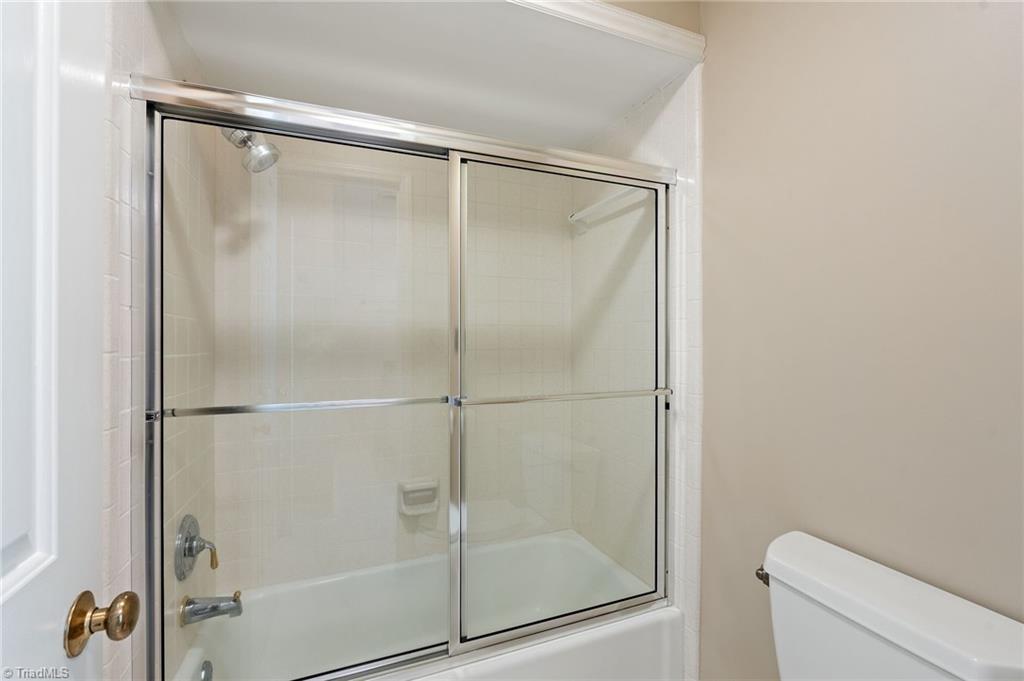 2804 Fleming Road Greensboro, NC 27410 - Photo 32 of 50 Gallery Image 32