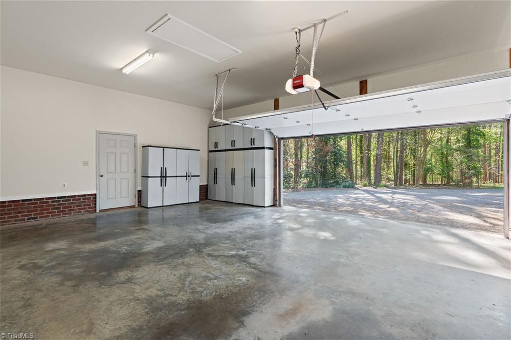 2804 Fleming Road Greensboro, NC 27410 - Photo 39 of 50 Gallery Image 39