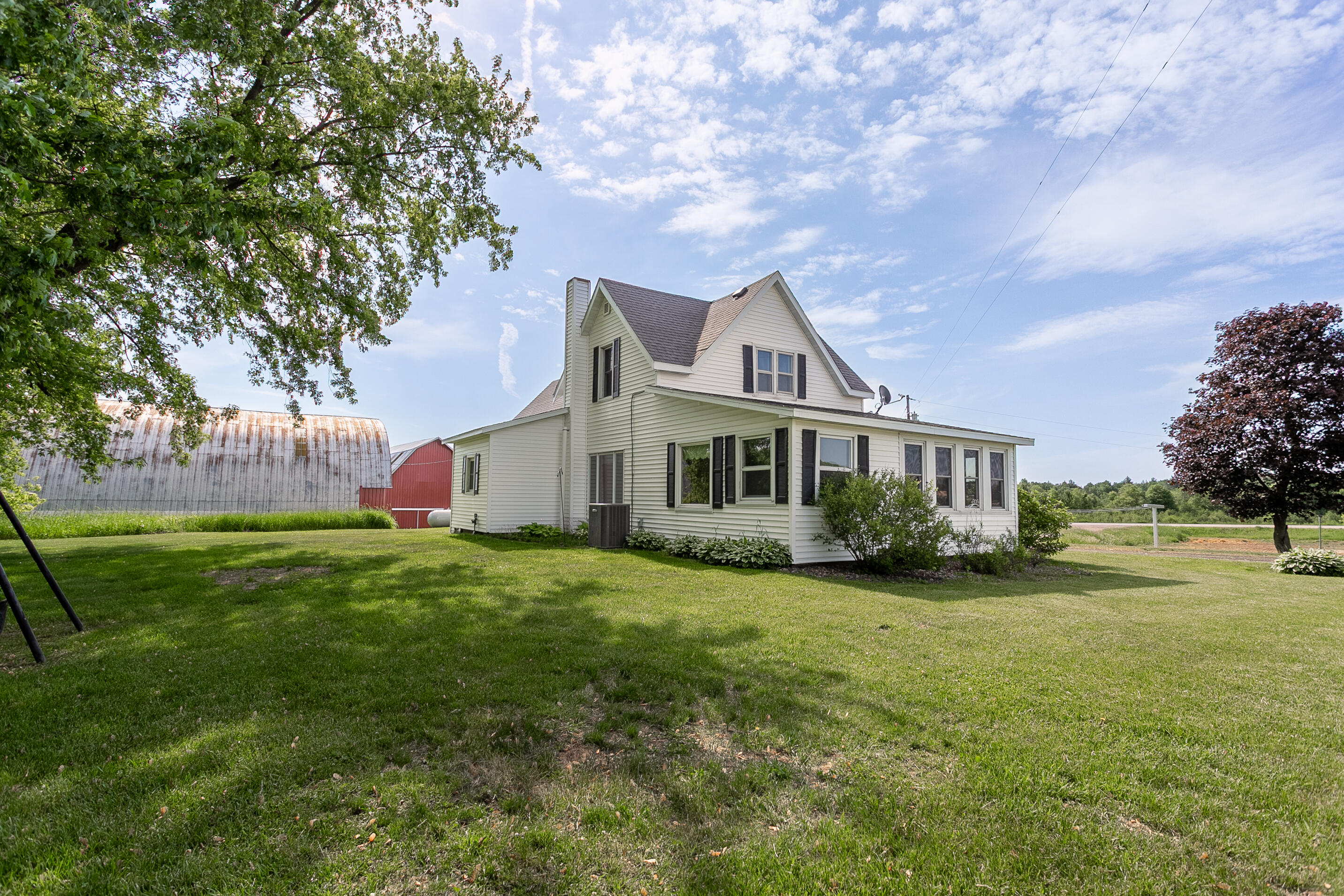 N14386 Town Line Road Cleveland, WI 54741 - Photo 10 of 50 009