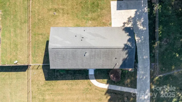 a view of jacuzzi with outdoor space