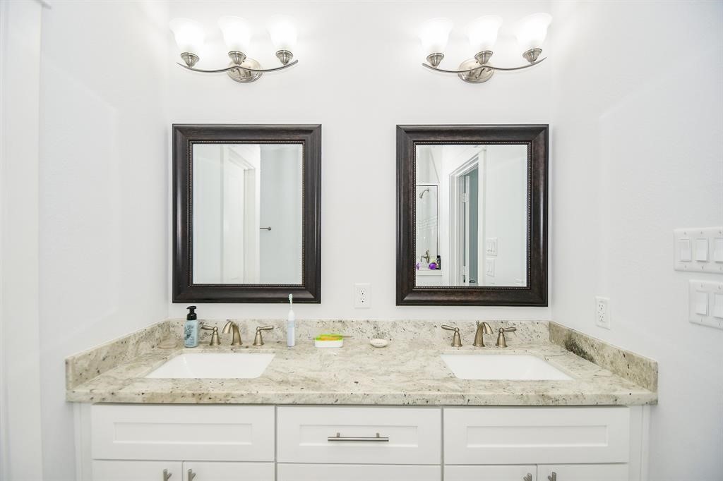 703 Link Road Houston, TX 77009 - Photo 20 of 32