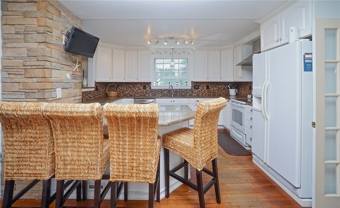 67 North Road Jamestown, RI 02835 - Photo 11 of 30 Gallery Image 11