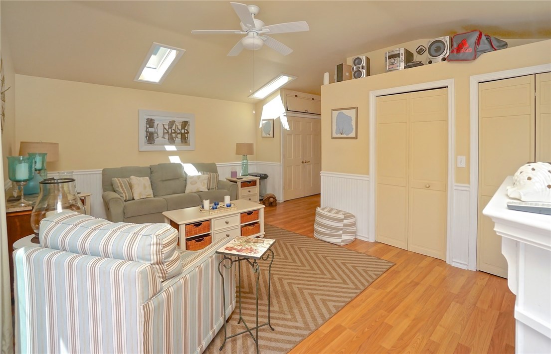67 North Road Jamestown, RI 02835 - Photo 19 of 30 Gallery Image 19