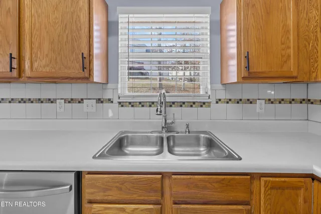 $370,000 | 5981 Katrina Lane, Knoxville, TN 37912