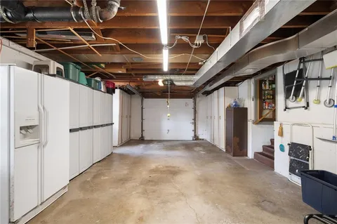 $399,000 | 4505 West 77th Street, Prairie Village, KS 66208