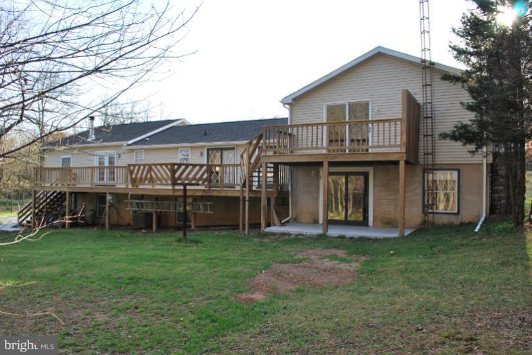 7300 Talbot Run Road Mount Airy, MD 21771 - Photo 20 of 30 Exterior (Rear)