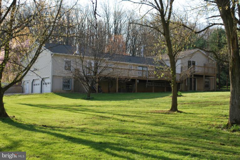 7300 Talbot Run Road Mount Airy, MD 21771 - Photo 24 of 30 Exterior (Rear)