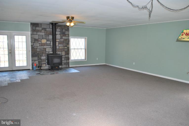 7300 Talbot Run Road Mount Airy, MD 21771 - Photo 6 of 30 Family Room