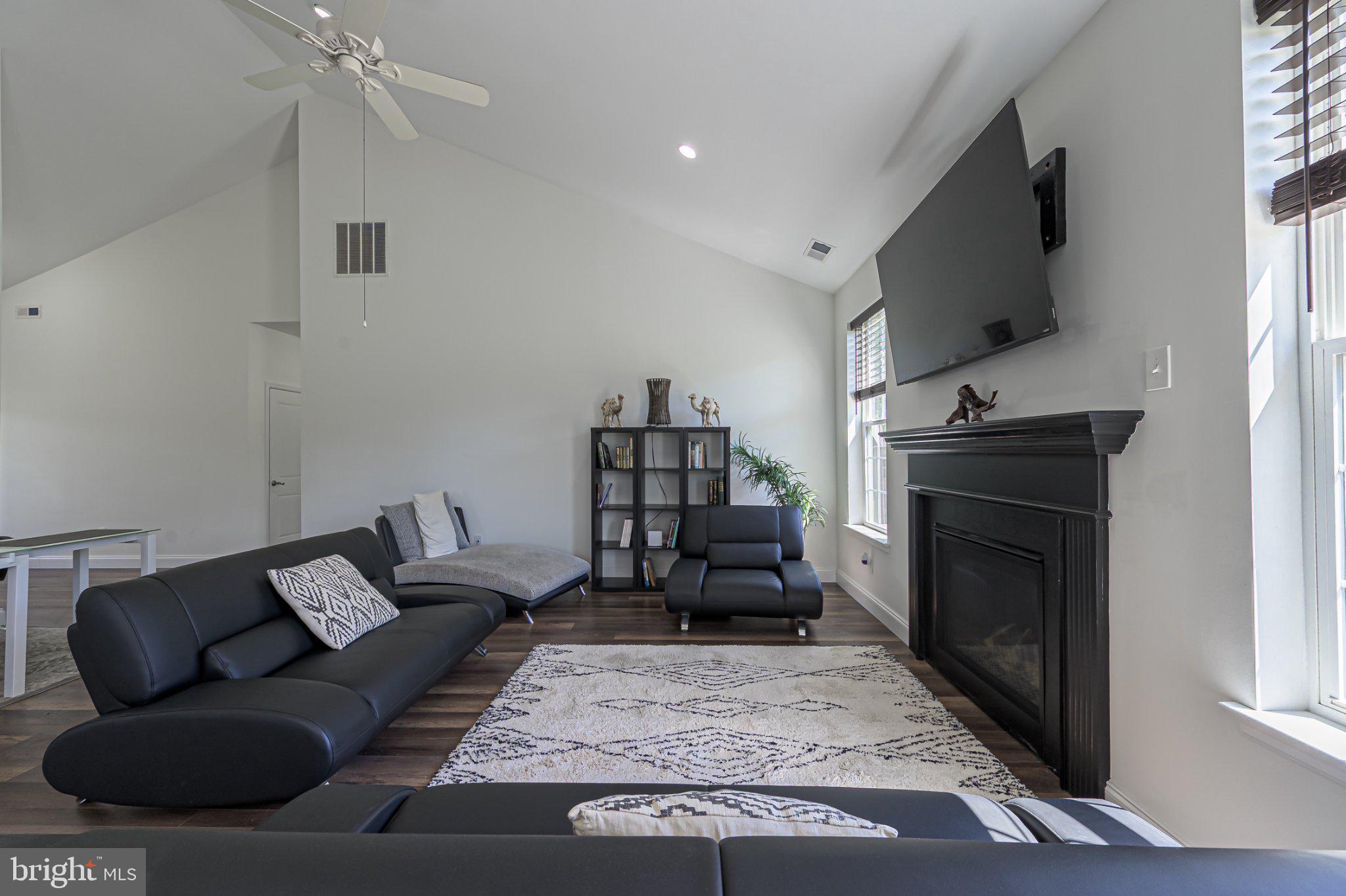 1092 Chews Landing Road Clementon, NJ 08021 - Photo 16 of 41 Modern elegance in a cozy space.