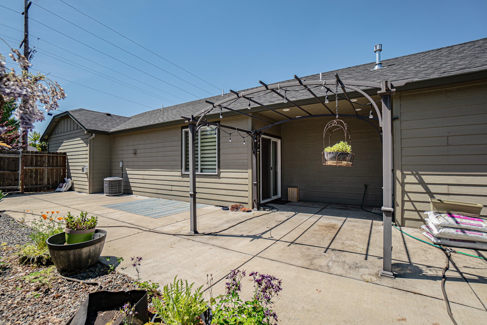 1491 Spring Street Medford, OR 97504 - Photo 24 of 28 DSC02513-HDR