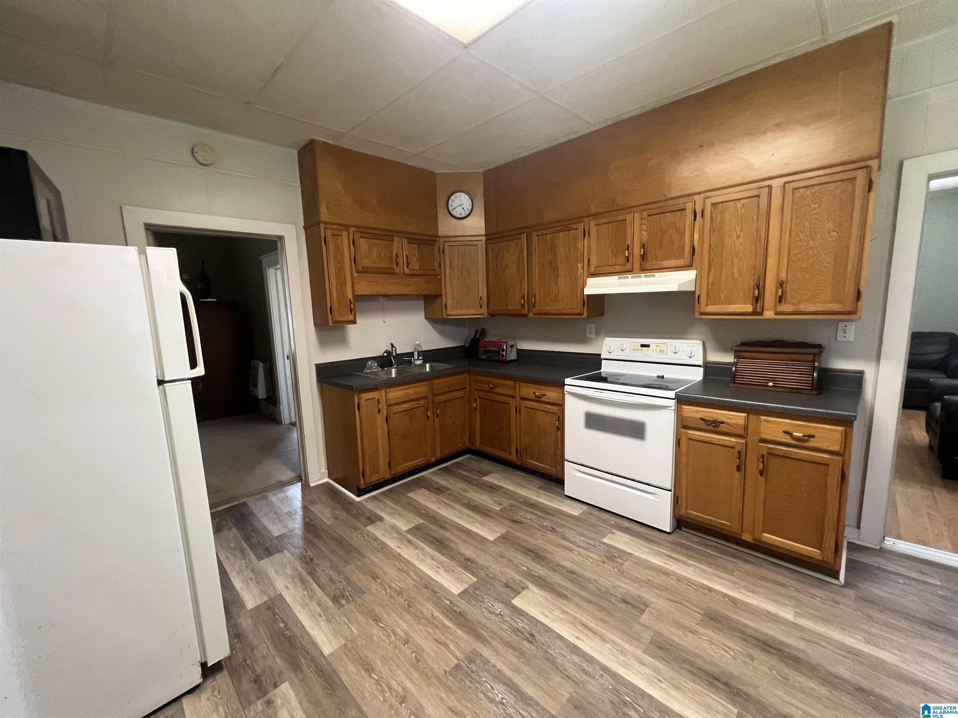 205 Pine Street Sylacauga, AL 35150 - Photo 8 of 12