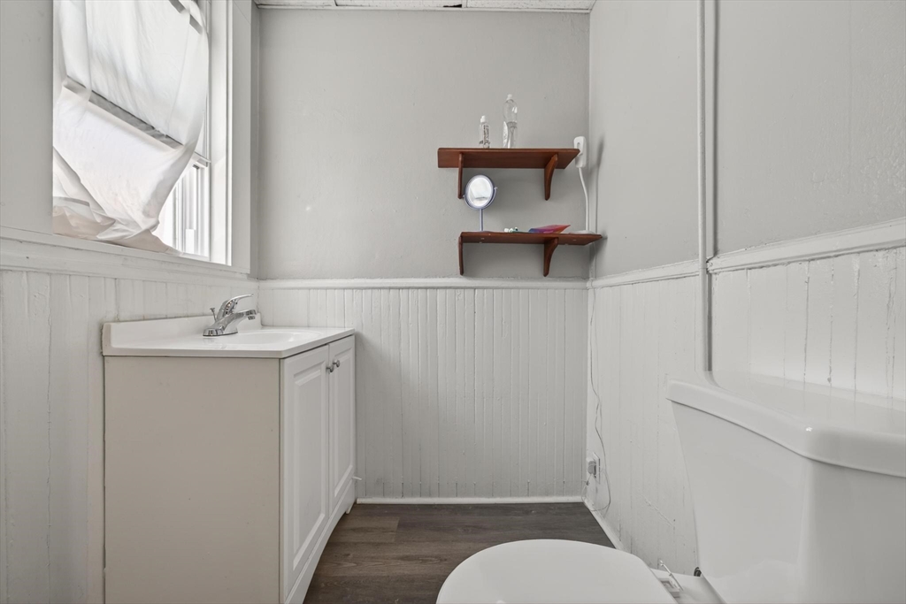 96 John Street Fall River, MA 02721 - Photo 27 of 40