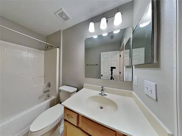 $1,899 | Undisclosed Address, Eustis, FL 32726