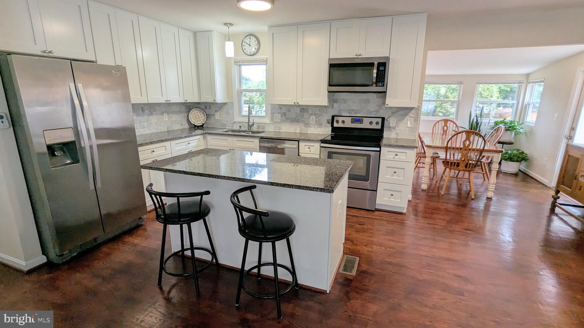 1252 Columbia Road Woodbridge, VA 22191 - Photo 8 of 44 Gallery Image 8