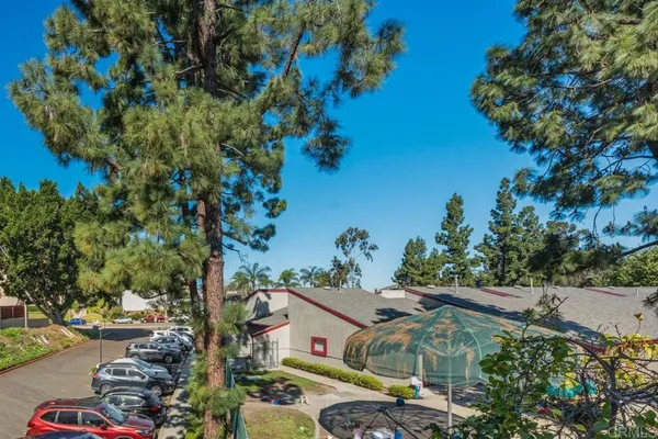 $799,900 | 6960 Caminito Curva, San Diego, CA 92119