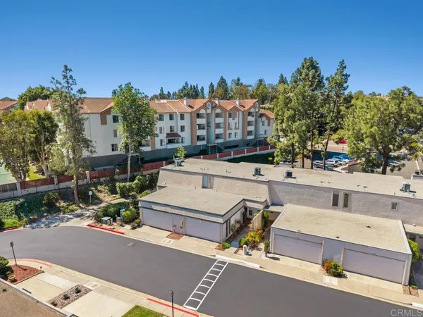 $799,900 | 6960 Caminito Curva, San Diego, CA 92119