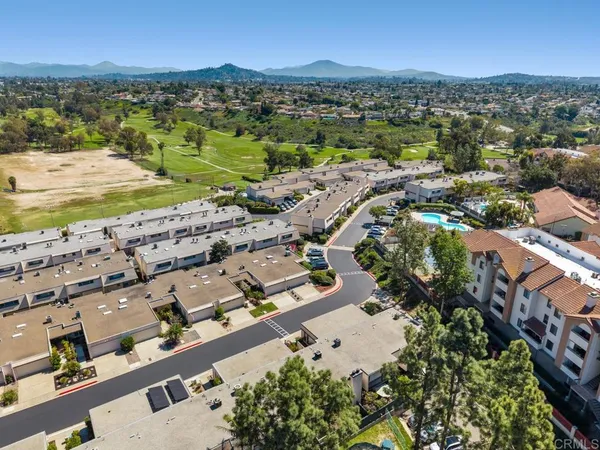 $799,900 | 6960 Caminito Curva, San Diego, CA 92119