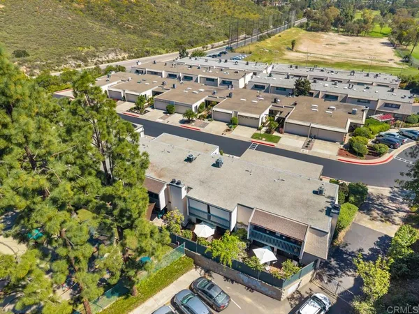 $799,900 | 6960 Caminito Curva, San Diego, CA 92119
