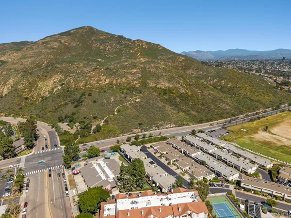 $799,900 | 6960 Caminito Curva, San Diego, CA 92119