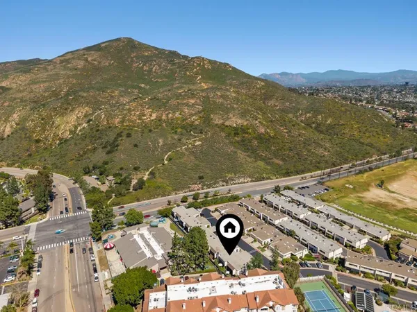 $799,900 | 6960 Caminito Curva, San Diego, CA 92119