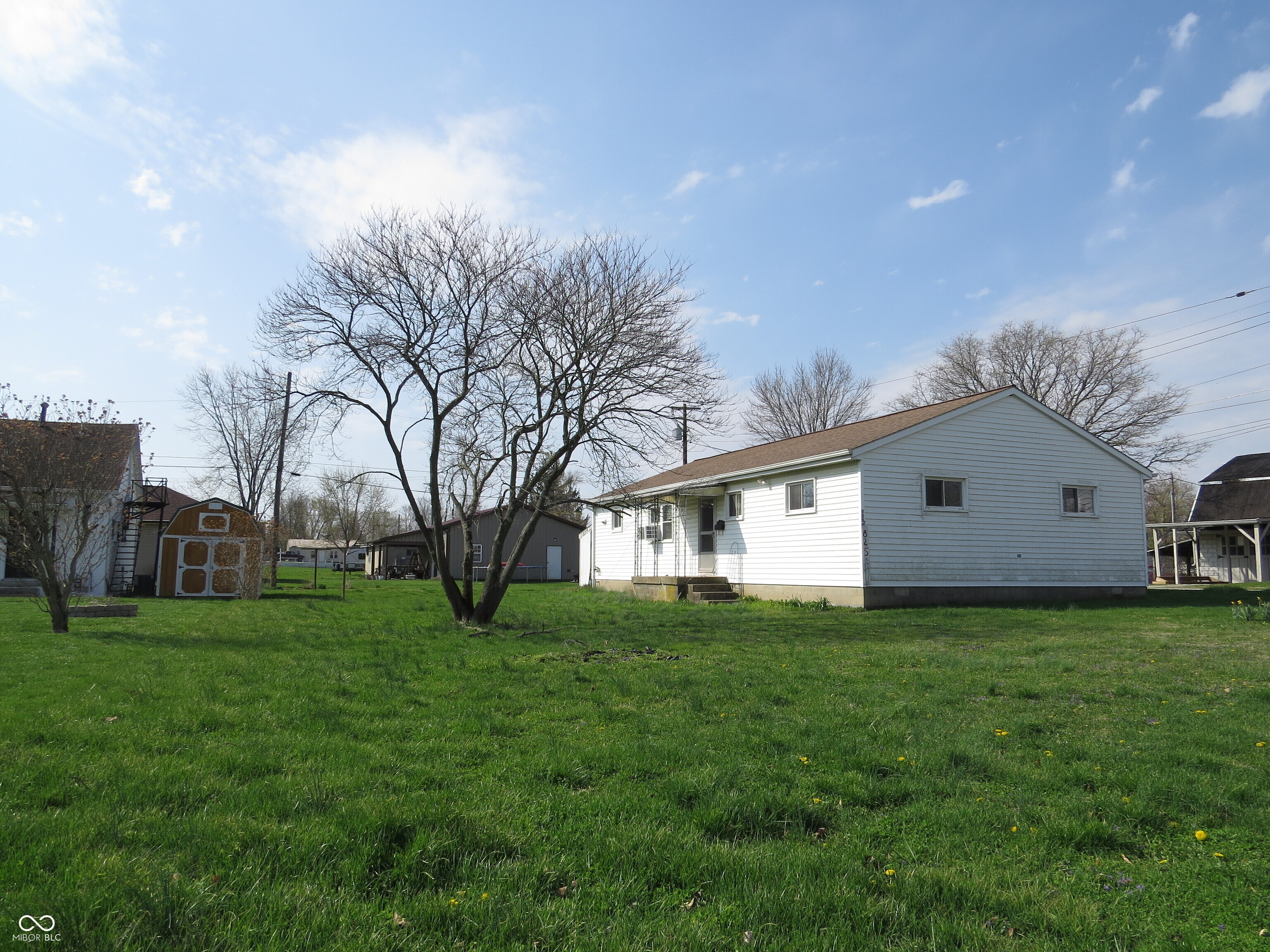 825 Jackson Street Hope, IN 47246 - Photo 11 of 49