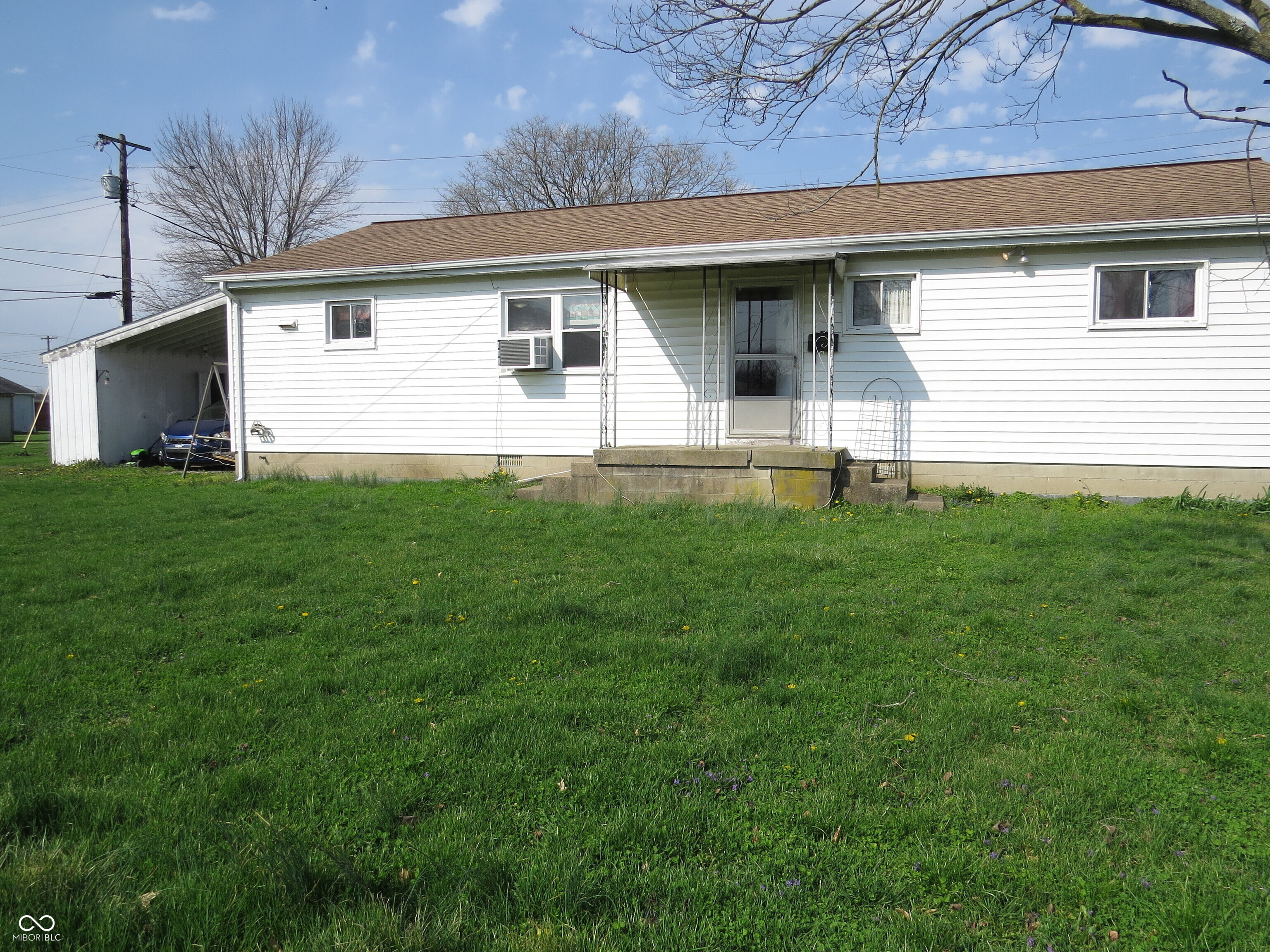 825 Jackson Street Hope, IN 47246 - Photo 5 of 49