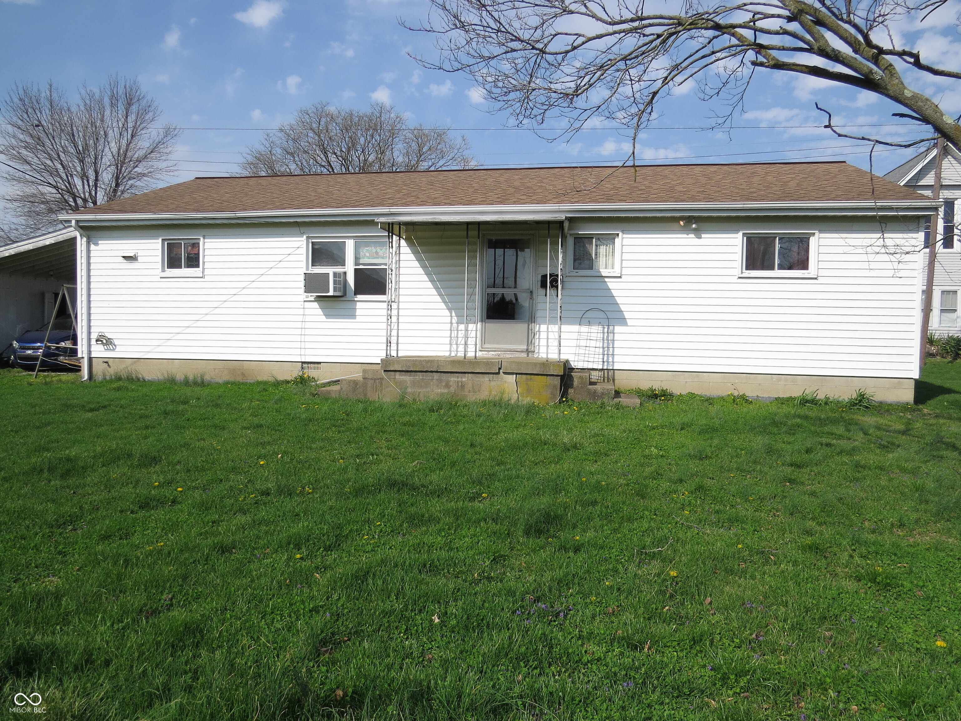 825 Jackson Street Hope, IN 47246 - Photo 6 of 49