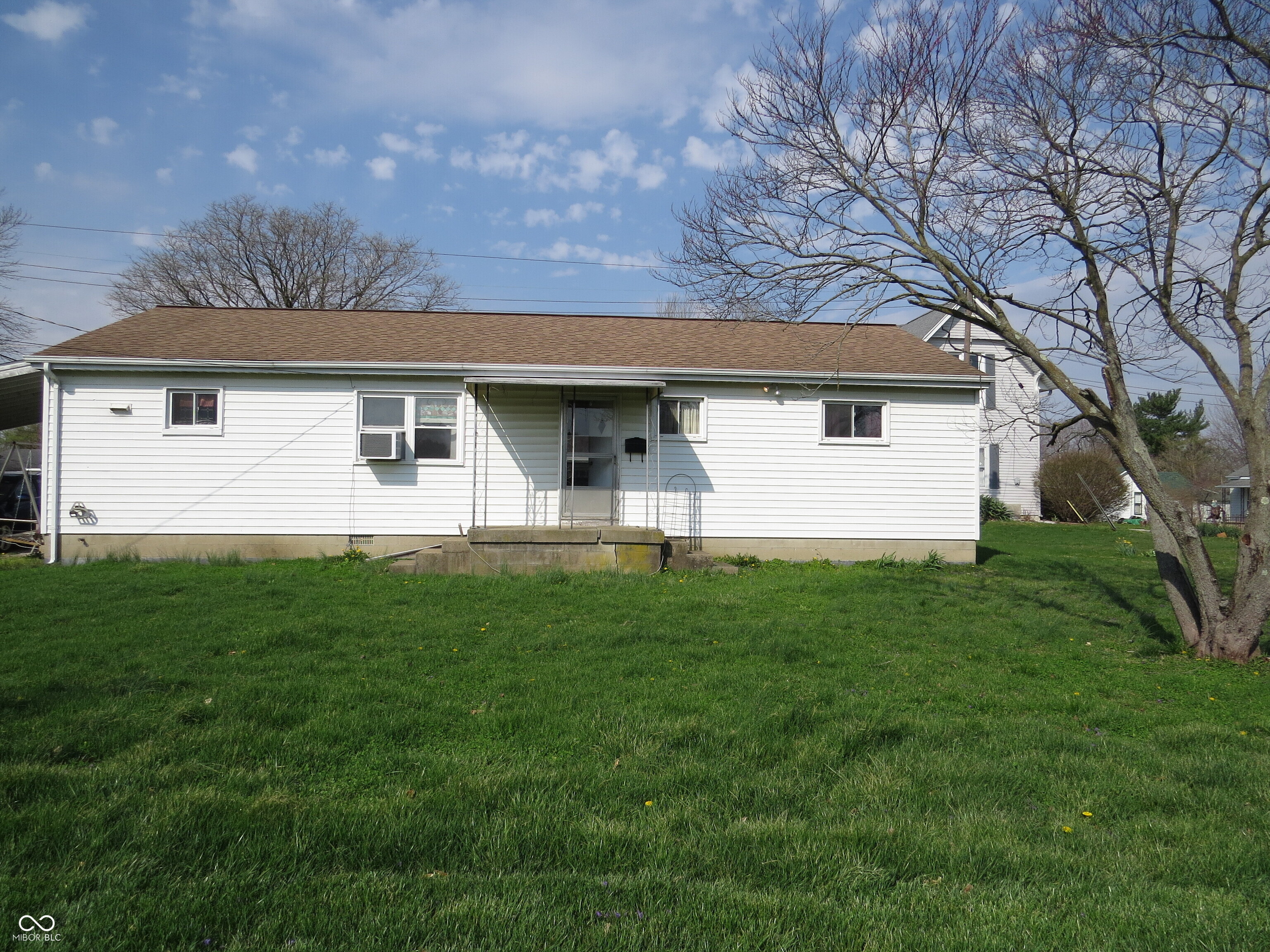 825 Jackson Street Hope, IN 47246 - Photo 7 of 49