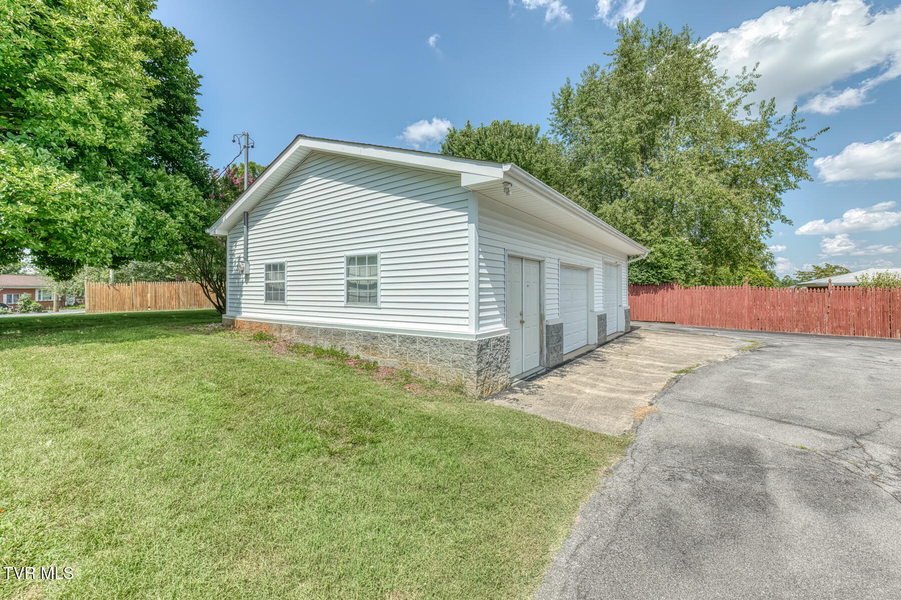 2216 Wyndale Road Johnson City, TN 37604 - Photo 41 of 52 2216 Wyndale Rd-40