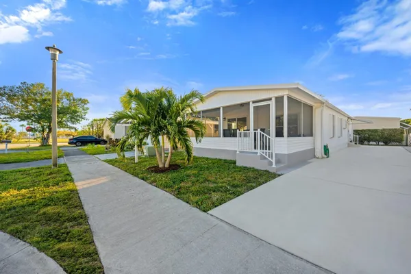$290,000 | 5311 Southwest 29th Avenue, Fort Lauderdale, FL 33312