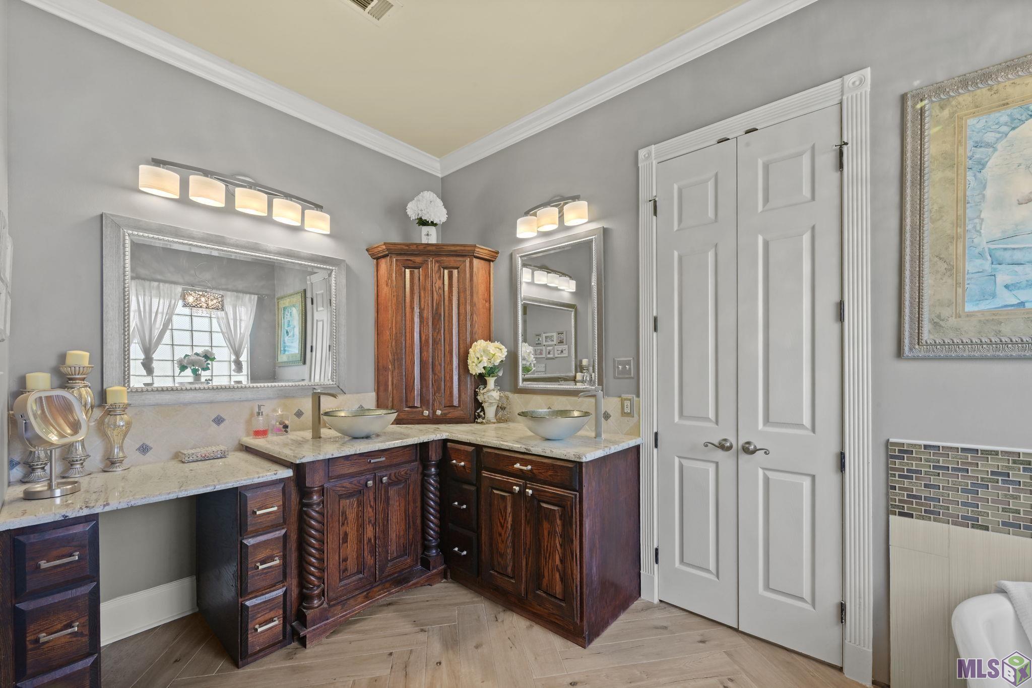 16924 Sunset Point Court Baton Rouge, LA 70816 - Photo 14 of 37